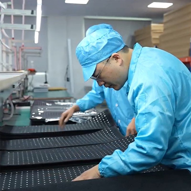 RICOVSUN wearable red light therapy product assembly process