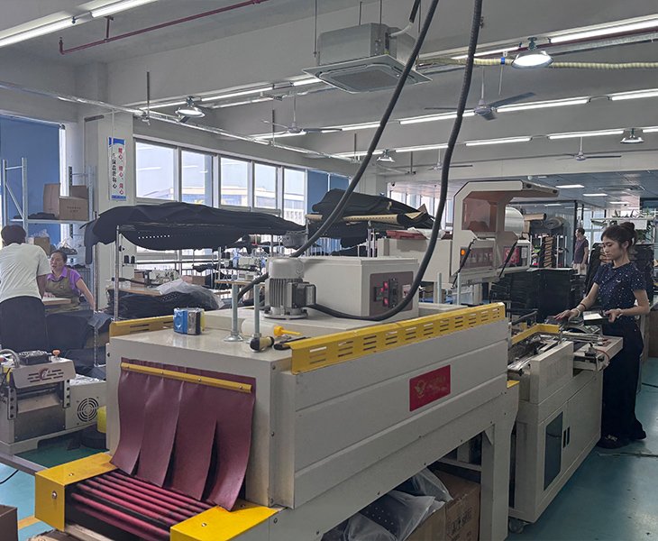 Automatic packaging machine