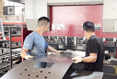 CNC Bending Machine